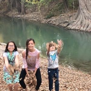 Meet your Posher, Lineth